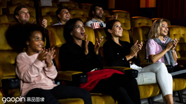 十九岁免费观看中文版宝宝我们到卫生间里做完整版 用快播看的h半熟恋人第四季免费观看完整版  第1张